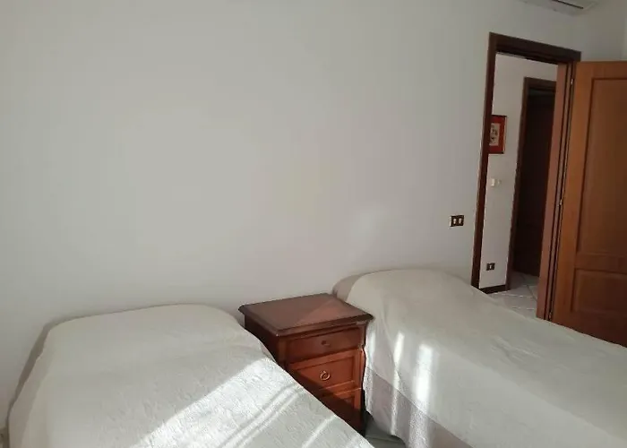 Trilocale Centrum By Nonsolomare Vacanze Srlu Apartmán *